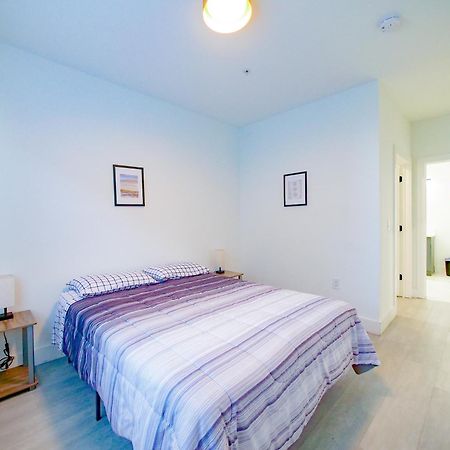 New Modern Serenity- 2Br Retreat Near New York City 巴约讷 外观 照片