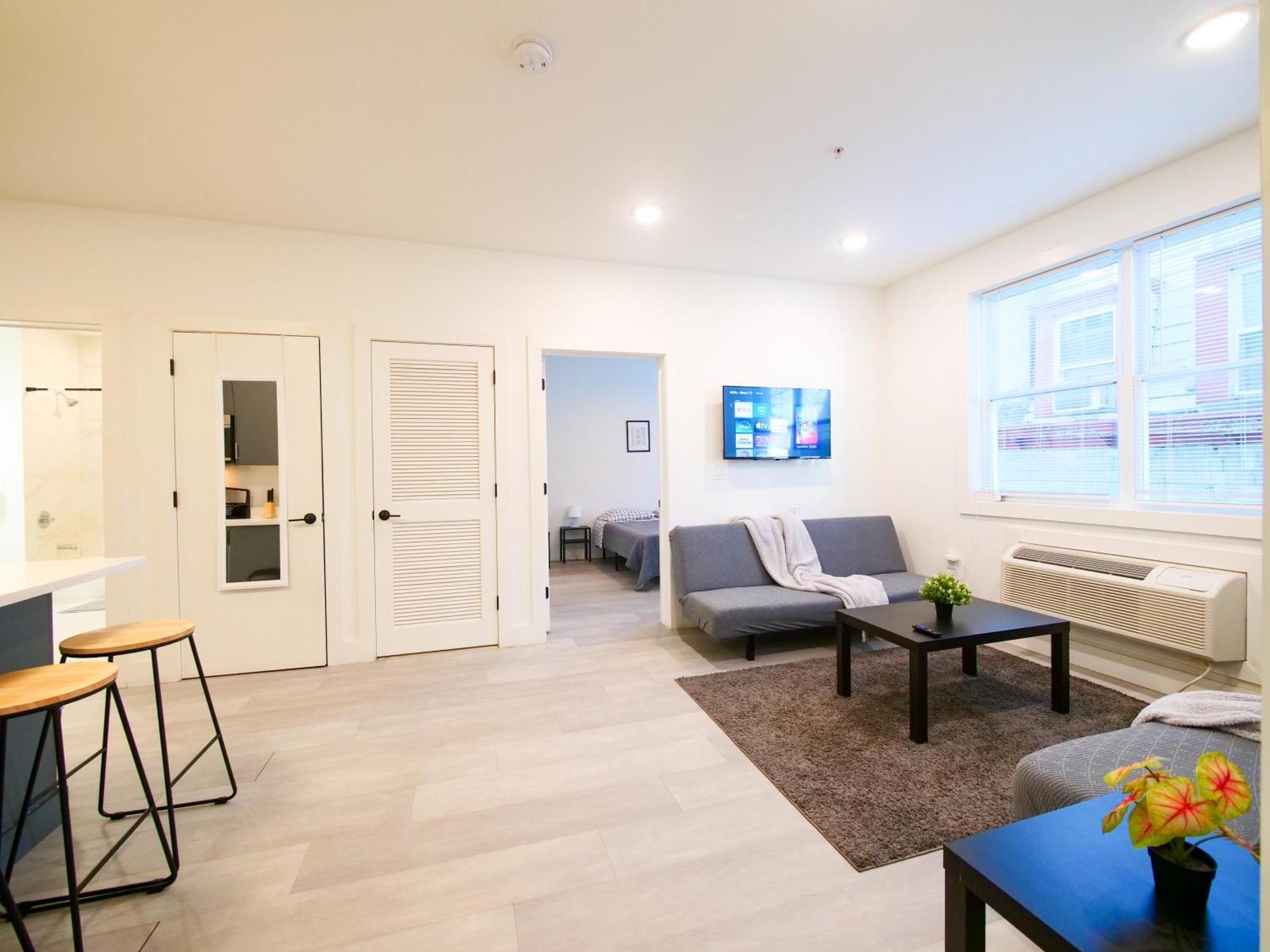 New Modern Serenity- 2Br Retreat Near New York City 巴约讷 外观 照片