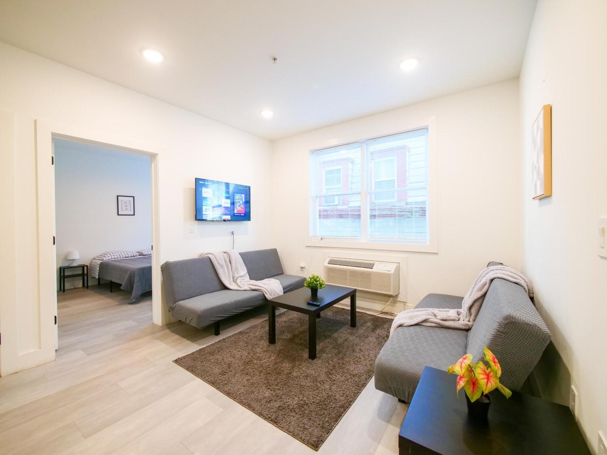 New Modern Serenity- 2Br Retreat Near New York City 巴约讷 外观 照片