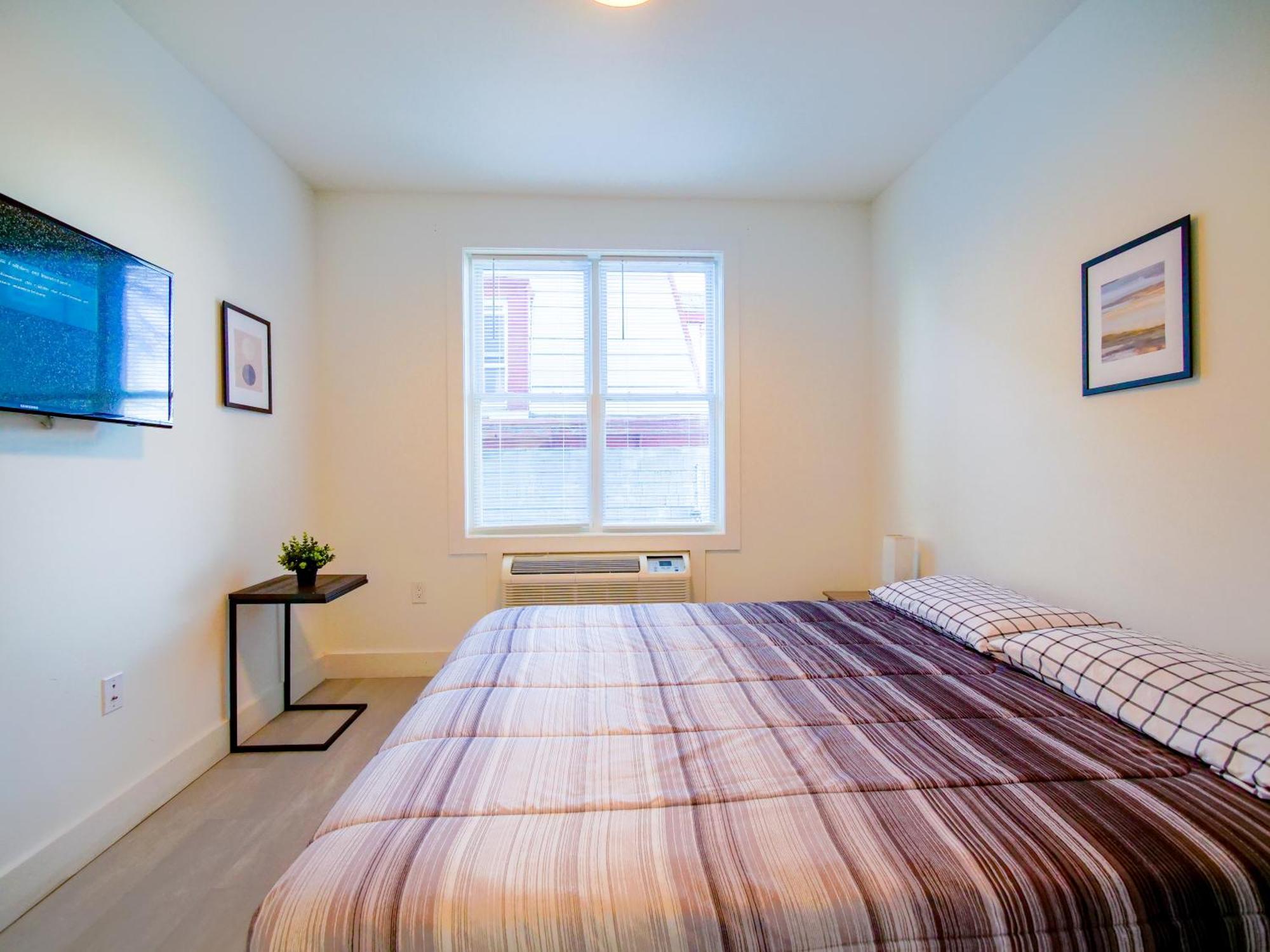New Modern Serenity- 2Br Retreat Near New York City 巴约讷 外观 照片